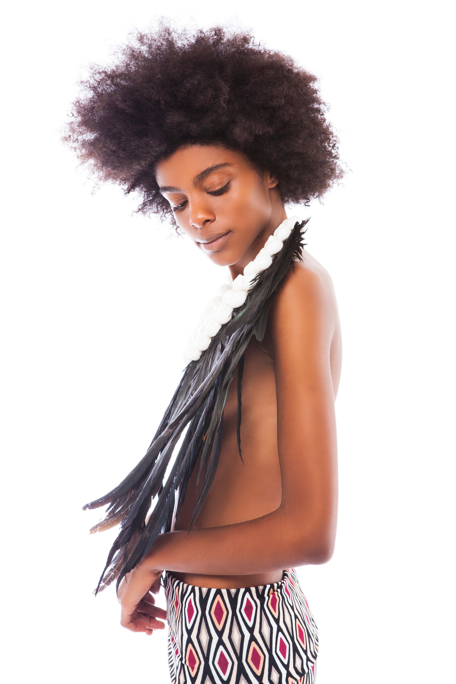 Black Iridescent Feather and White Shell Collar | Festivalia